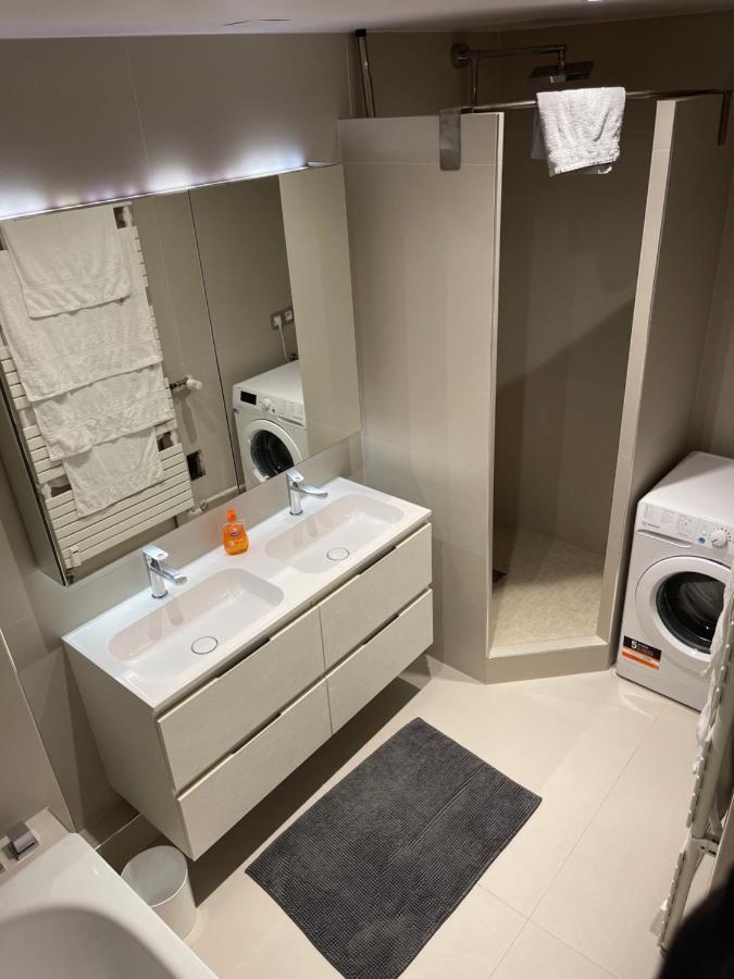 Superbe Appartement Avec Place De Parking Gratuit Strasbourg Luaran gambar